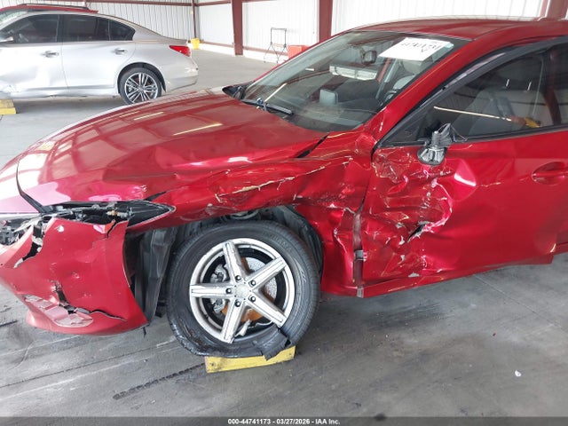 JM1BM1K7XF1259014 Mazda MAZDA3