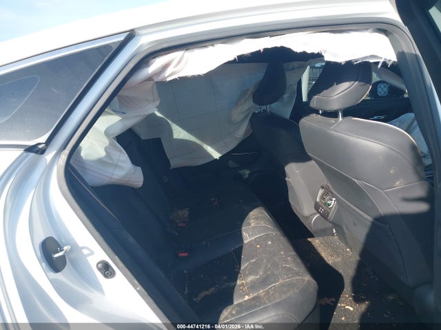 44741216 :رقم المزاد ، JTDAFAAF3P3001213 vin ، 2023 Toyota Crown Platinum مزاد بيع