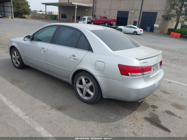 2008 HYUNDAI SONATA 5NPEU46F28H387579 Photo 2