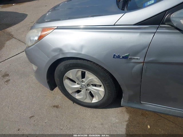 Hyundai SONATA HYBRID 2014 KMHEC4A44EA116627 Image 6