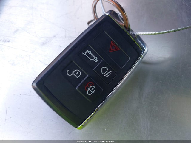 SALCJ2FXXLH859105 Land Rover Discovery Sport S