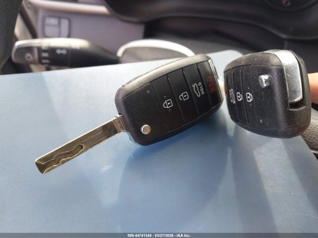 KNAGT4L37G5091877 KIA Optima Lx