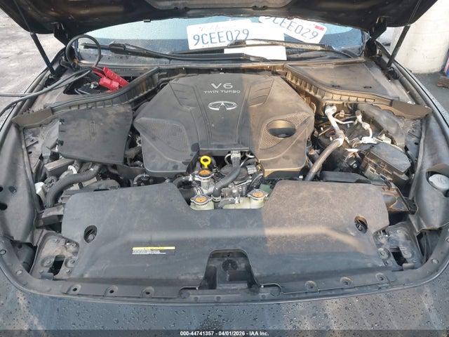JN1EV7KK1MM410807 Infiniti Q60 Luxe