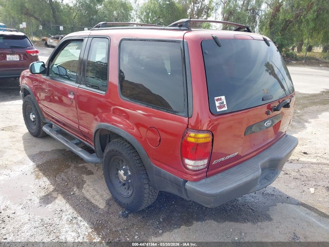 2000 FORD EXPLORER 1FMYU60E6YUA88168 Photo 2