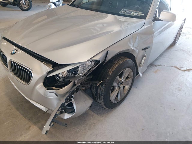 Продажа на аукционе авто 2011 Bmw 528i, vin: WBAFR1C59BC748080, номер лота: 44741368
