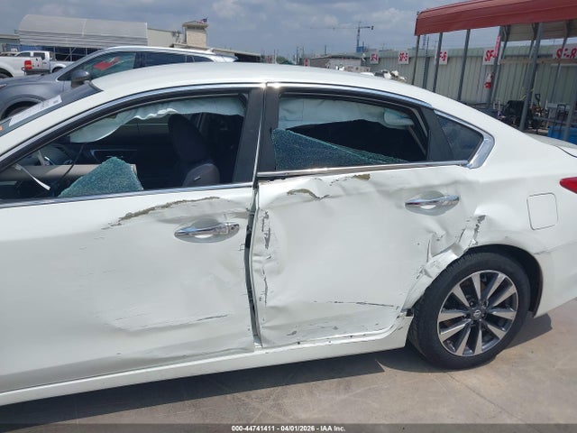 1N4AL3AP0HC113259 Nissan Altima 2.5/2.5 S/2.5 Sl/2.5 Sr/2.5 Sv