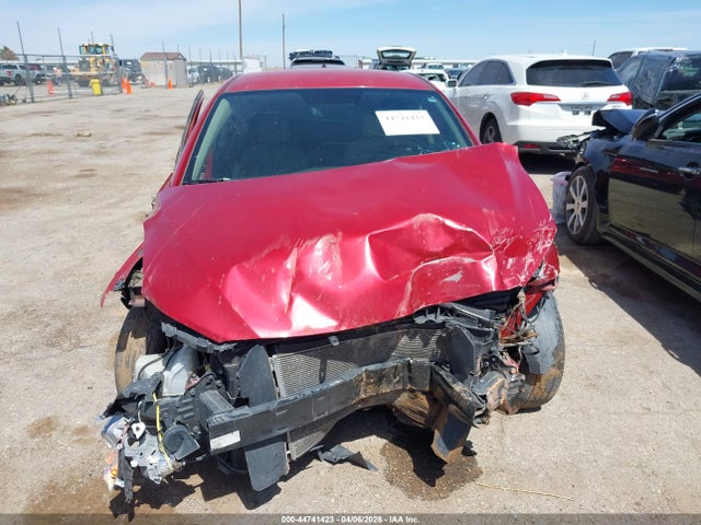 Продажа на аукционе авто 2018 Hyundai Elantra Sel, vin: 5NPD84LF3JH251116, номер лота: 44741423