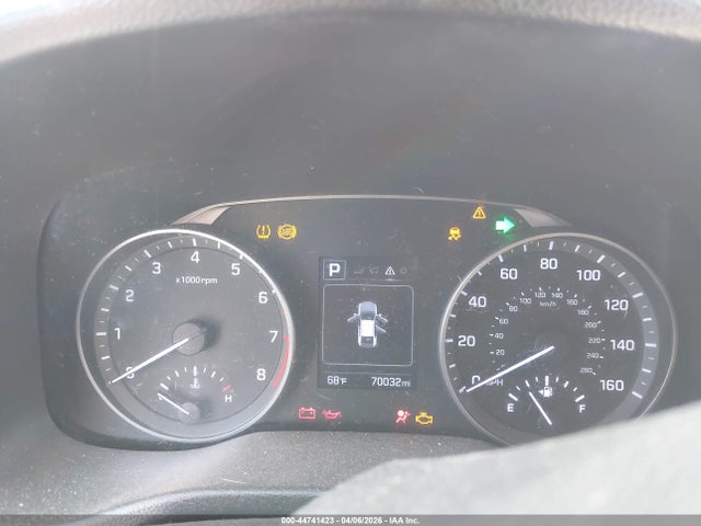 Продажа на аукционе авто 2018 Hyundai Elantra Sel, vin: 5NPD84LF3JH251116, номер лота: 44741423