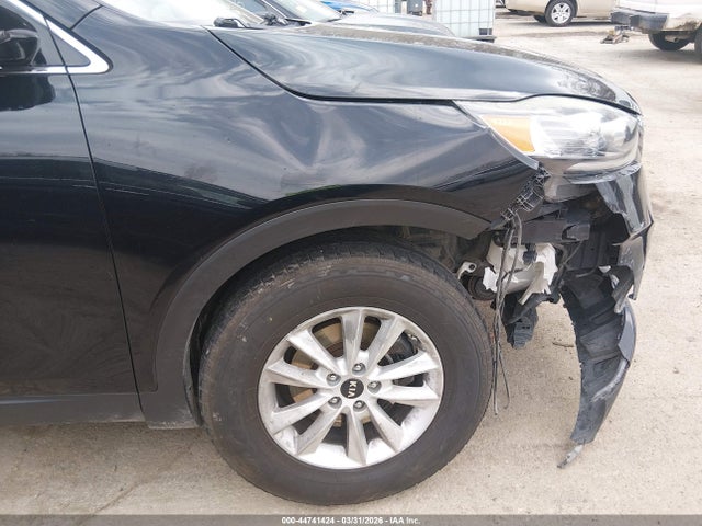 Продажа на аукционе авто 2019 Kia Sorento 2.4l L, vin: 5XYPG4A38KG536699, номер лота: 44741424
