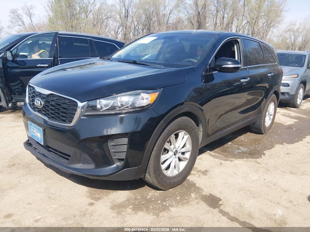 Продажа на аукционе авто 2019 Kia Sorento 2.4l L, vin: 5XYPG4A38KG536699, номер лота: 44741424