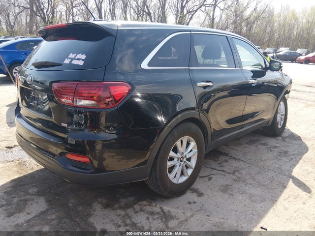 Продажа на аукционе авто 2019 Kia Sorento 2.4l L, vin: 5XYPG4A38KG536699, номер лота: 44741424