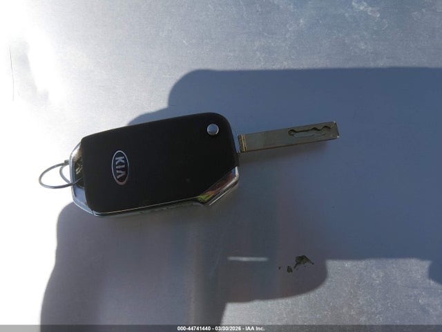 44741440 :رقم المزاد ، KNDEUCAAXM7228085 vin ، 2021 Kia Seltos S مزاد بيع