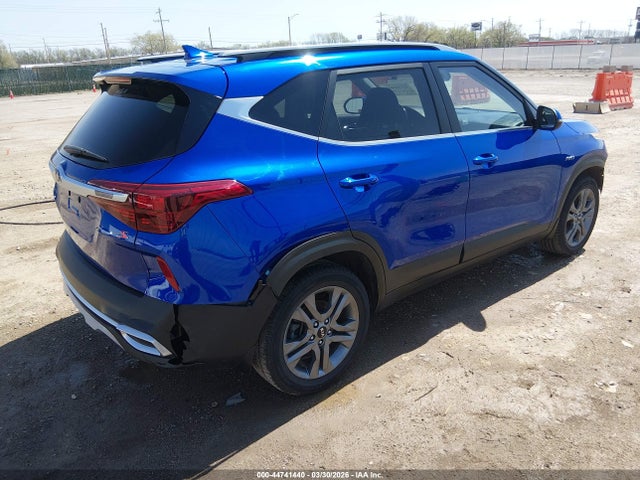 44741440 :رقم المزاد ، KNDEUCAAXM7228085 vin ، 2021 Kia Seltos S مزاد بيع