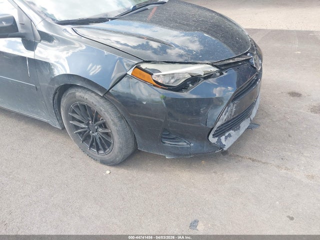 Toyota COROLLA LE 2017 5YFBURHE3HP615502 Image 17