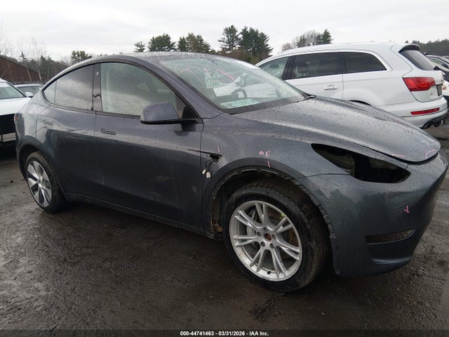 Tesla Model Y Awd/long Range Dual Motor All-wheel Drive 2023 7SAYGDEE8PA033933 головне зображення