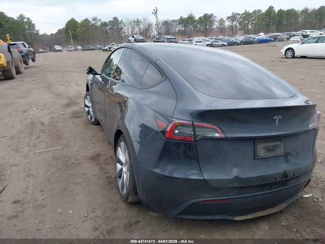 2024 TESLA MODEL Y 7SAYGDED2RF016008 Photo 2