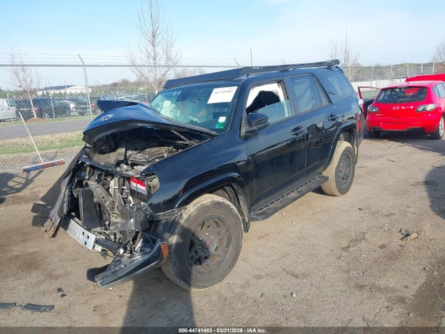 2020 TOYOTA 4RUNNER JTEBU5JR6L5773890 Photo 1