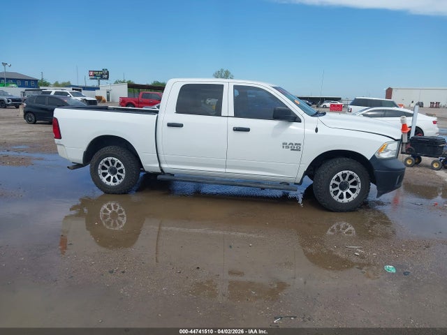 Продаж на аукціоні авто 2022 Ram 1500 Classic Tradesman  4x4 5'7 Box, vin: 3C6RR7KG6NG375966, номер лоту: 44741510