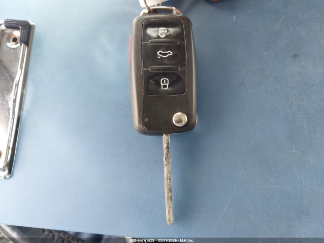 3VWD17AJ0FM238402 Volkswagen Jetta 1.8t Se