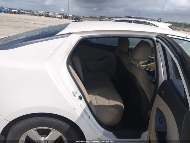 5XXGM4A79EG260084 KIA Optima Lx