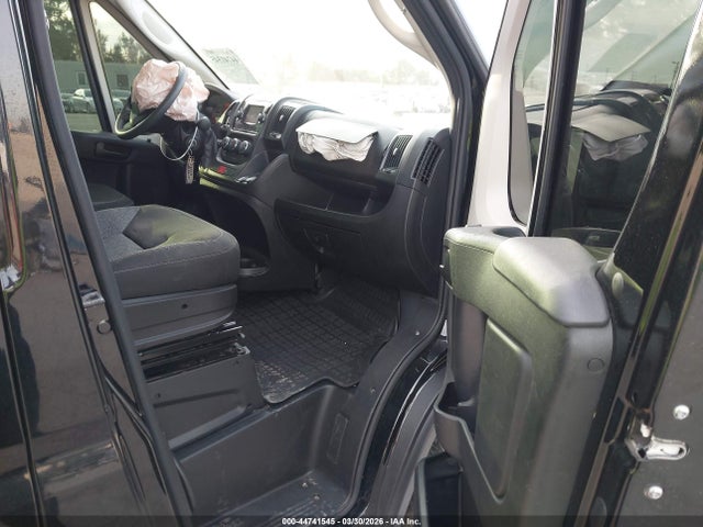 44741545 :رقم المزاد ، 3C6LRVCG2ME577139 vin ، 2021 Ram Promaster 2500 High Roof 136 Wb مزاد بيع