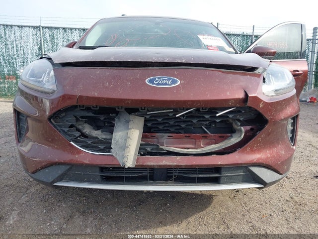1FMCU9G61MUB04796 Ford ESCAPE SE