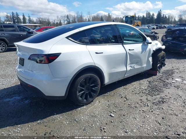 5YJYGDEE8MF304002 Tesla Model Y Long Range Dual Motor All-wheel Drive