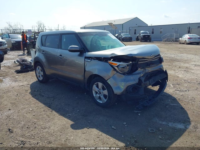 2018 Kia Soul მანქანა იყიდება აუქციონზე, vin: KNDJN2A21J7614338, აუქციონის ნომერი: 44741591