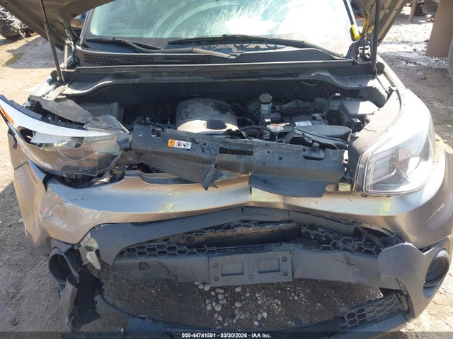 2018 Kia Soul მანქანა იყიდება აუქციონზე, vin: KNDJN2A21J7614338, აუქციონის ნომერი: 44741591