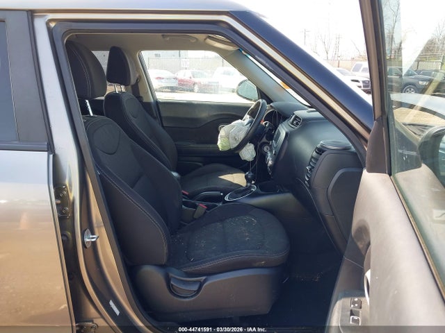 2018 Kia Soul მანქანა იყიდება აუქციონზე, vin: KNDJN2A21J7614338, აუქციონის ნომერი: 44741591