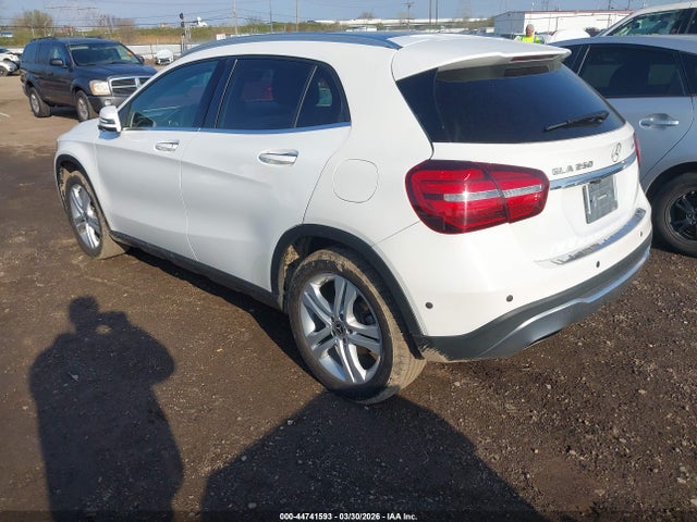 2020 MERCEDES-BENZ GLA 250 WDCTG4GB5LU027869 Photo 2