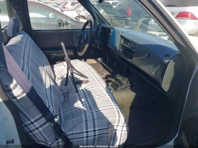 1992 Chevrolet S Truck S10 მანქანა იყიდება აუქციონზე, vin: 1GCCS14R2N8186364, აუქციონის ნომერი: 44741602