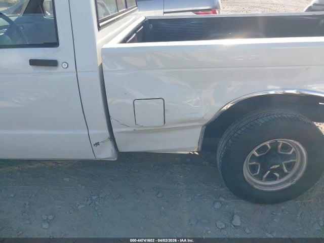 1992 Chevrolet S Truck S10 მანქანა იყიდება აუქციონზე, vin: 1GCCS14R2N8186364, აუქციონის ნომერი: 44741602