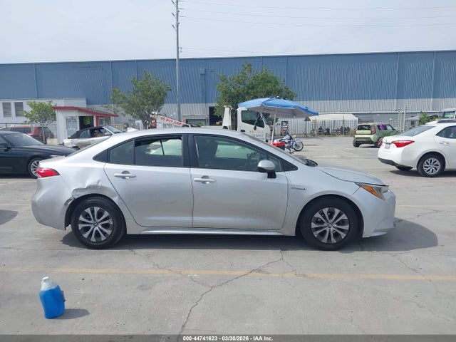 Toyota Corolla Hybrid Le 2020 JTDEBRBEXLJ003225 Image 13