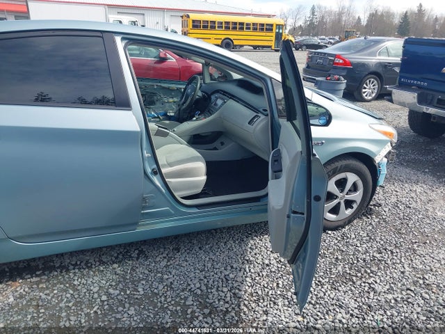 2015 TOYOTA PRIUS JTDKN3DU1F1911000 Photo 4