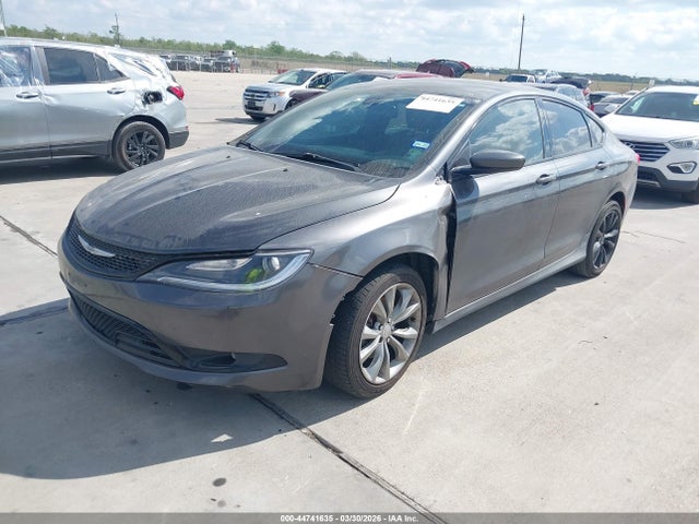 Chrysler 200 S 2015 1C3CCCBBXFN594777 Image 2