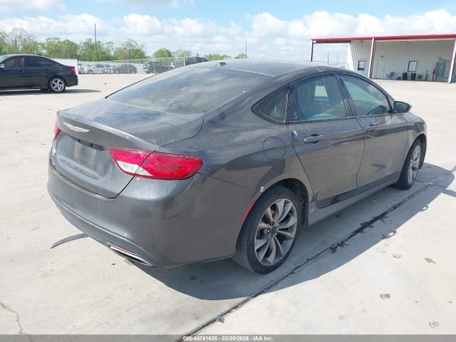 Chrysler 200 S 2015 1C3CCCBBXFN594777 Image 4