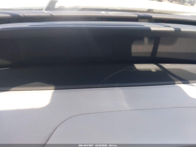 JTDL9RFU2K3012458 Toyota PRIUS XLE