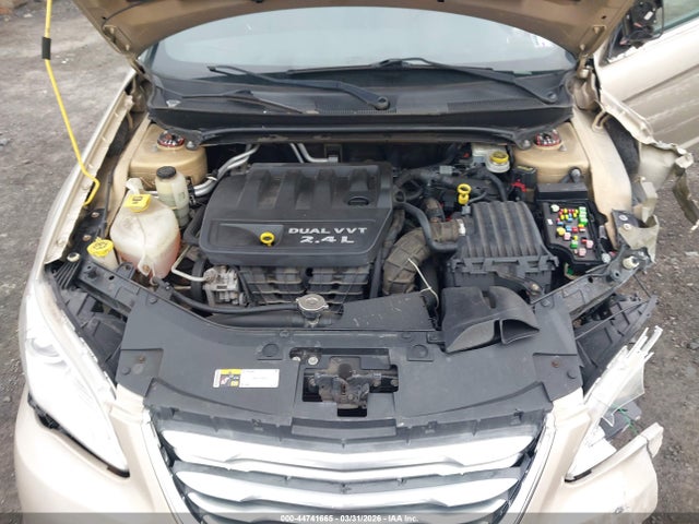 2014 Chrysler 200 Lx მანქანა იყიდება აუქციონზე, vin: 1C3CCBAB6EN168580, აუქციონის ნომერი: 44741665