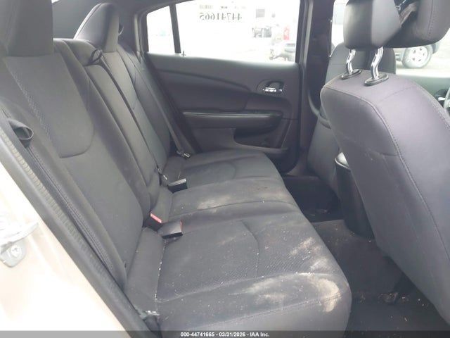 2014 Chrysler 200 Lx მანქანა იყიდება აუქციონზე, vin: 1C3CCBAB6EN168580, აუქციონის ნომერი: 44741665