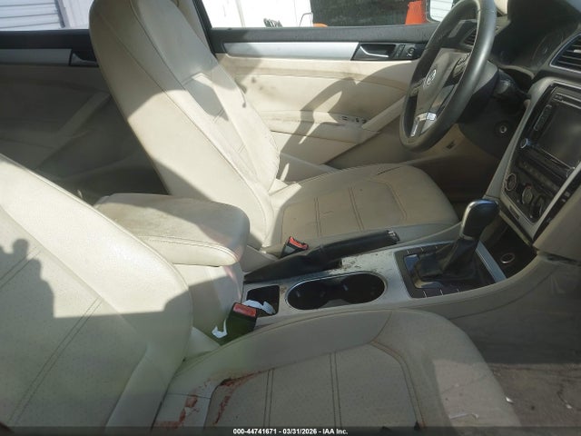 Aukcja sprzedaży 2013 Volkswagen Passat 2.5l Se, vin: 1VWBP7A38DC044643, numer aukcji: 44741671