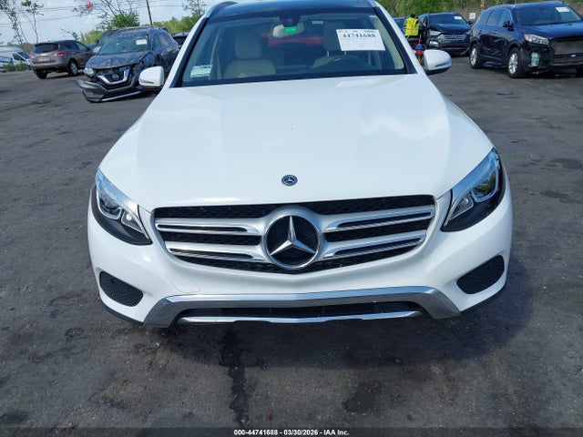 44741688 :رقم المزاد ، WDC0G4JB6K1000871 vin ، 2019 Mercedes-benz Glc 300 مزاد بيع