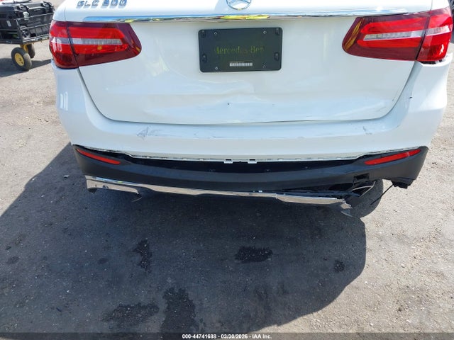 44741688 :رقم المزاد ، WDC0G4JB6K1000871 vin ، 2019 Mercedes-benz Glc 300 مزاد بيع