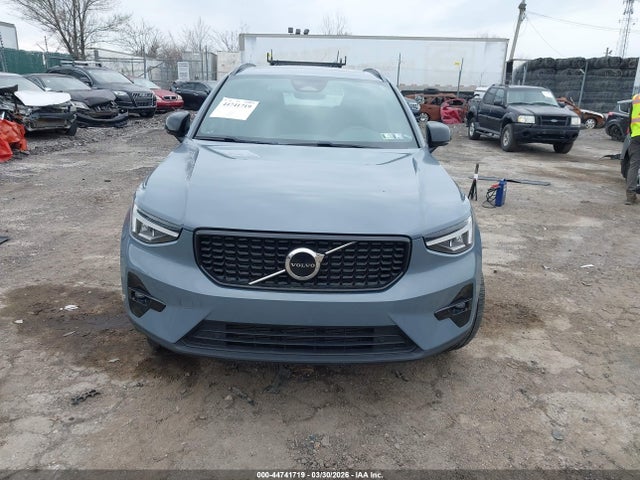 YV4L12UW3P2051217 Volvo Xc40 B5 Plus Dark Theme