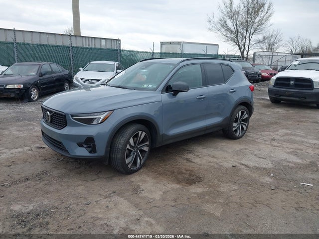 YV4L12UW3P2051217 Volvo Xc40 B5 Plus Dark Theme