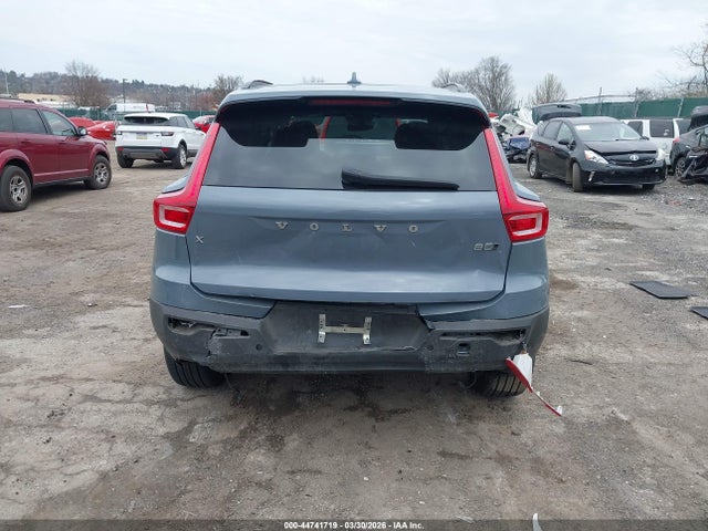 YV4L12UW3P2051217 Volvo Xc40 B5 Plus Dark Theme
