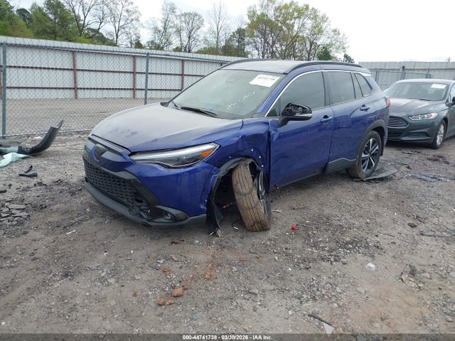 44741738 :رقم المزاد ، 7MUFBABGXRV063255 vin ، 2024 Toyota Corolla Cross Hybrid Xse مزاد بيع