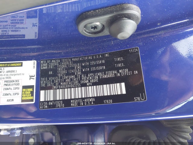 44741738 :رقم المزاد ، 7MUFBABGXRV063255 vin ، 2024 Toyota Corolla Cross Hybrid Xse مزاد بيع