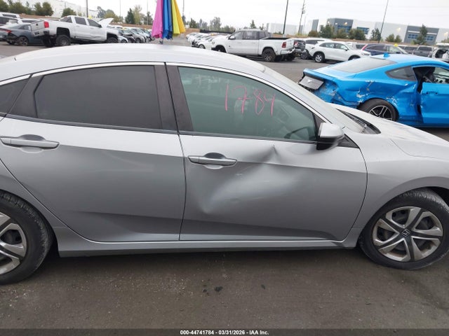 2HGFC2F57HH562485 Honda Civic Lx
