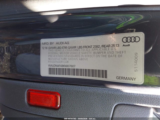 2019 AUDI A4 WAUDNAF48KN007607 Photo 8
